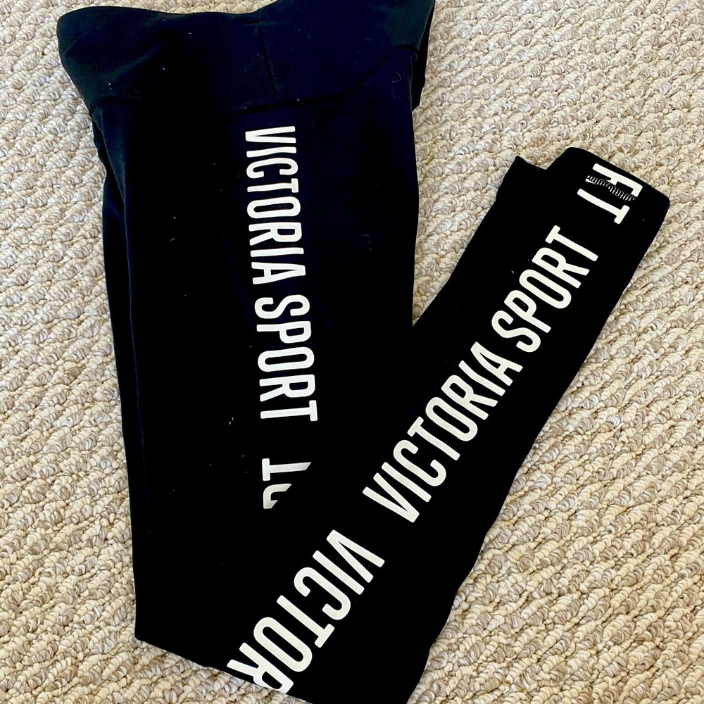 Victoria’s Secret leggings